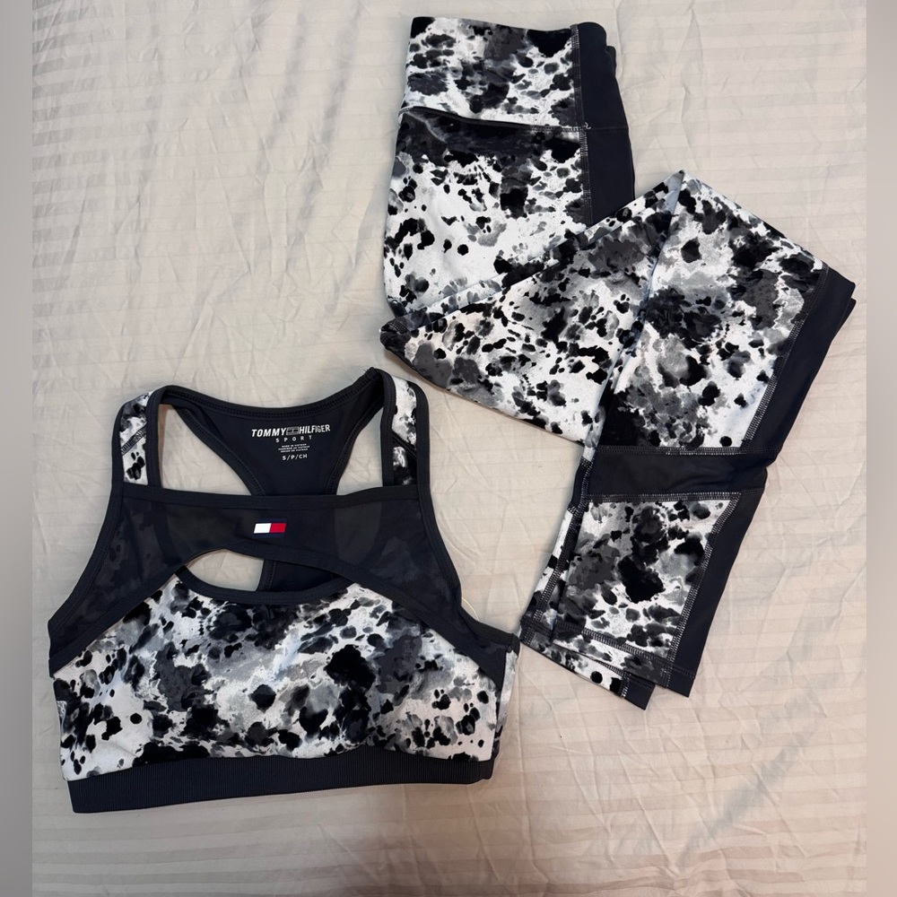 NWOT Tommy Hilfiger Sport Gray, Black & White Splatter Active Set